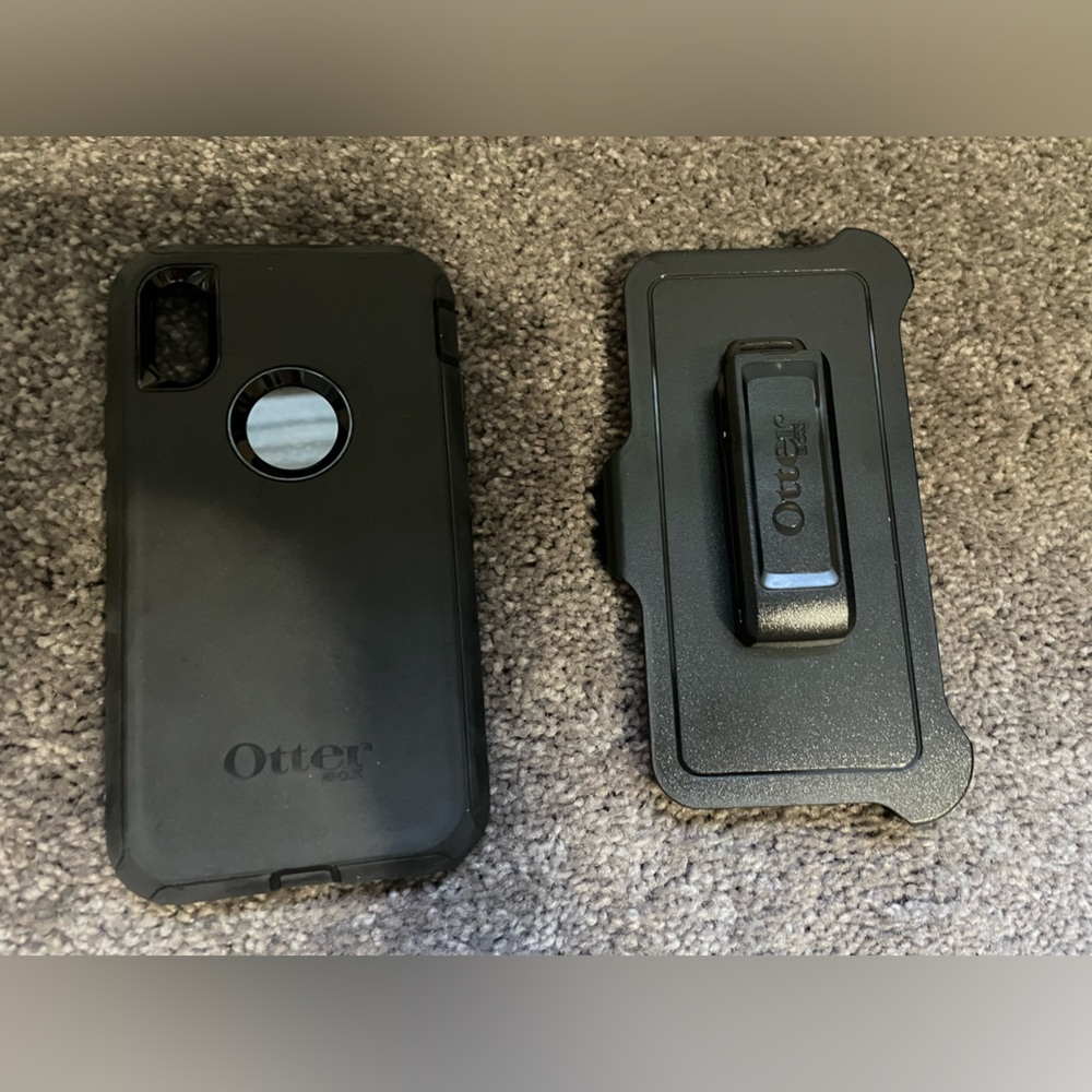 OtterBox Defender Series Rugged Protection for iPhone XR